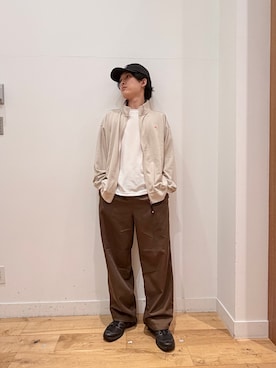 「URBAN RESEARCH DOORS（アーバンリサーチドアーズ）のジャガードチェック イージートラウザー（その他パンツ、ブラウン系）」を使った、Uさん（メンズ・168cm）の夏コーディネート