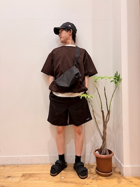 「URBAN RESEARCH DOORS（アーバンリサーチドアーズ）のpatagonia　MS BAGGIES SHORTS-5 IN（その他パンツ、ブラック系）」を使った、Uさん（メンズ・168cm）の夏コーディネート