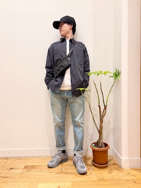 「Gramicci（グラミチ）の『別注』GRAMICCI　Stretch Denim Trouser（その他パンツ、ブルー系）」を使った、Uさん（メンズ・168cm）の春コーディネート