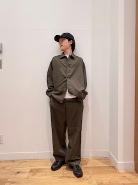 「URBAN RESEARCH DOORS（アーバンリサーチドアーズ）のジャガードチェック イージートラウザー（その他パンツ、グレー系）」を使った、Uさん（メンズ・168cm）の夏コーディネート
