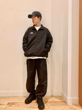 「PENNEYS（ぺニーズ）の『別注』PENNEYS×DOORS　THE FOX 天竺 Long-Sleeve T-Shirts（Tシャツ/カットソー）」を使った、Uさん（メンズ・168cm）の秋コーディネート