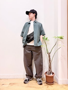「URBAN RESEARCH DOORS（アーバンリサーチドアーズ）のDANTON　POCKET T-SHIRTS（Tシャツ/カットソー、ホワイト系）」を使った、Uさん（メンズ・168cm）の春コーディネート