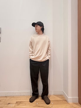 「URBAN RESEARCH DOORS（アーバンリサーチドアーズ）の『UR TECH』完声テーパードトラウザー 26AW（その他パンツ、ブラック系）」を使った、Uさん（メンズ・168cm）の秋コーディネート