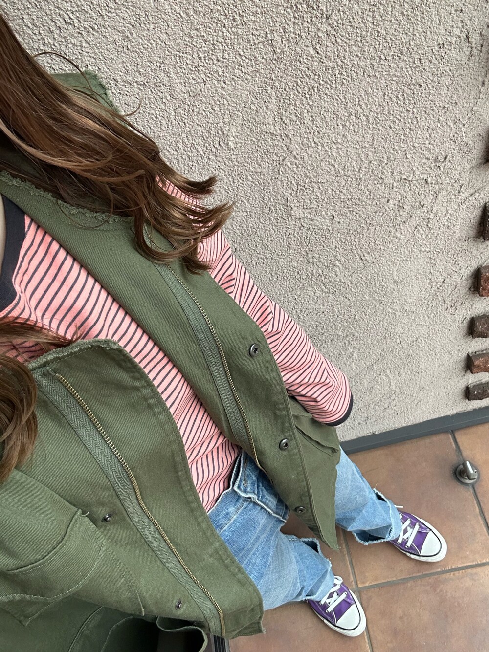 「春服デビュー宣言、春服コーデ、オトナカジュアル、パンツスタイル、カジュアル、春夏コーデ、春アウター、ピンクコーデ、いいね、save、フォローお願いします🤑」｜「DISCOATの【WEB限定】細ボーダーTシャツ（Tシャツ/カットソー、ピンク系）」を使った、m____aさん（レディース・158cm）の春コーディネートの1枚目の写真