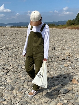 「CANAL JEAN（キャナルジーン）のアイテム（サロペット/オーバーオール）」を使った、SAYO☻さん（レディース・157cm）の秋コーディネート
