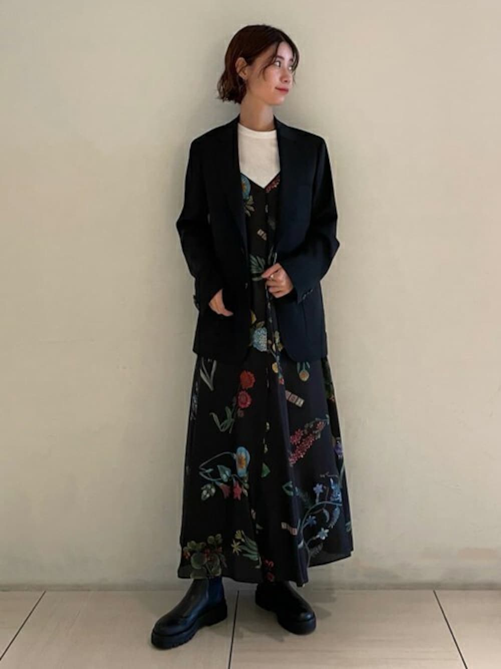美品 CABaN シルク ボタニカルプリントワンピース 黒 ¥55,000 caban（キャバン）の「□シルク ボタニカルプリントワンピース