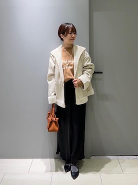 「アイテム（ムートンコート）」を使った、Mayuriiさん（レディース・157cm）の秋コーディネート