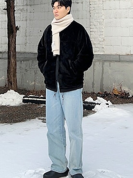 「韓国」｜「アイテム（スリッポン）」を使った、KONVINIさん（メンズ・180cm）の冬コーディネート