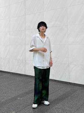 「A + TOKYO（エープラストウキョウ）のメッシュオーバーストレートパンツ（スラックス、グリーン系）」を使った、shotaさん（メンズ・175cm）の夏コーディネート