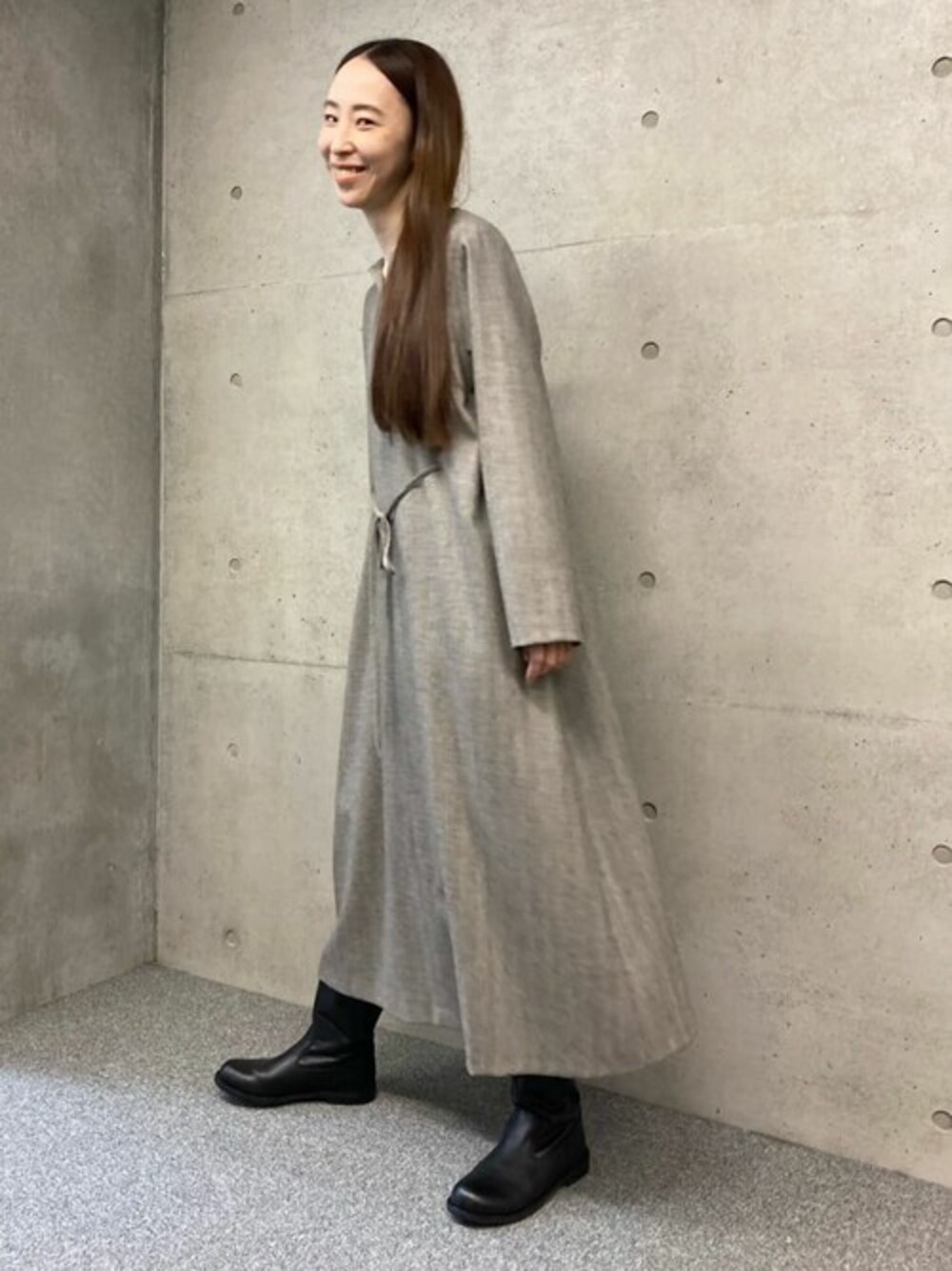 LOISIR_staff(ADIEU TRISTESSE 本社)｜LOISIRのワンピースを使った  