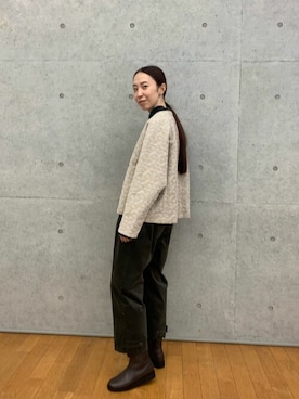 「アイテム（ノーカラージャケット、グレー系）」を使った、LOISIR_staffさん（レディース・168cm）の秋コーディネート