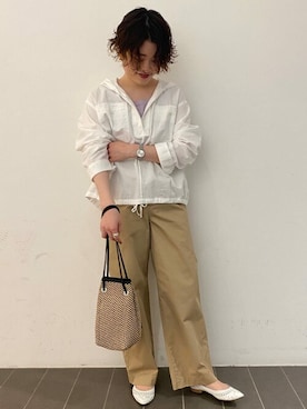 「アイテム（タンクトップ、パープル系）」を使った、ayakaさん（レディース・151cm）の春コーディネート