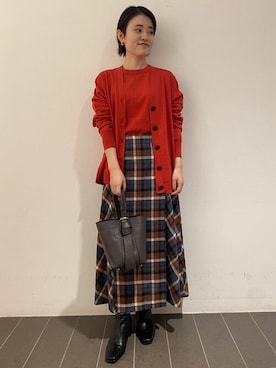 「アイテム（カーディガン/ボレロ、オレンジ系）」を使った、ayakaさん（レディース・151cm）の秋コーディネート