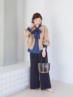 「le.coeur blanc（ルクールブラン）のデニムボウタイブラウス（シャツ/ブラウス、ブルー系）」を使った、mahoさん（レディース・167cm）の春コーディネート