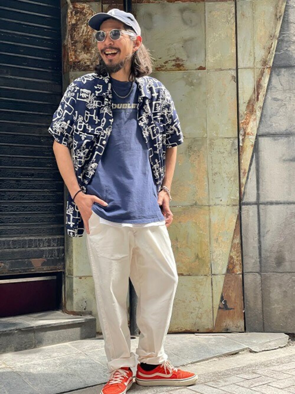 リーバイス STAFF MEN｜Levi'sのチノパンツを使ったコーディネート - WEAR