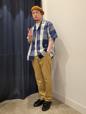 「Levi's（リーバイス）のアイテム（チノパンツ）」を使った、リーバイス STAFF MENさん（メンズ・170cm）の夏コーディネート