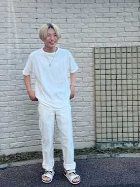 「Levi's（リーバイス）のアイテム（チノパンツ）」を使った、リーバイス STAFF MENさん（メンズ・168cm）の夏コーディネート