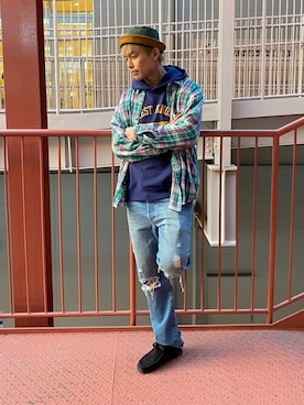 「Levi's（リーバイス）のアイテム（パーカー）」を使った、リーバイス STAFF MENさん（メンズ・178cm）の春コーディネート