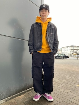 「Levi's（リーバイス）のアイテム（パーカー）」を使った、リーバイス STAFF MENさん（メンズ・170cm）の春コーディネート
