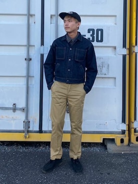 「Levi's（リーバイス）のアイテム（チノパンツ）」を使った、リーバイス STAFF MENさん（メンズ・178cm）の春コーディネート