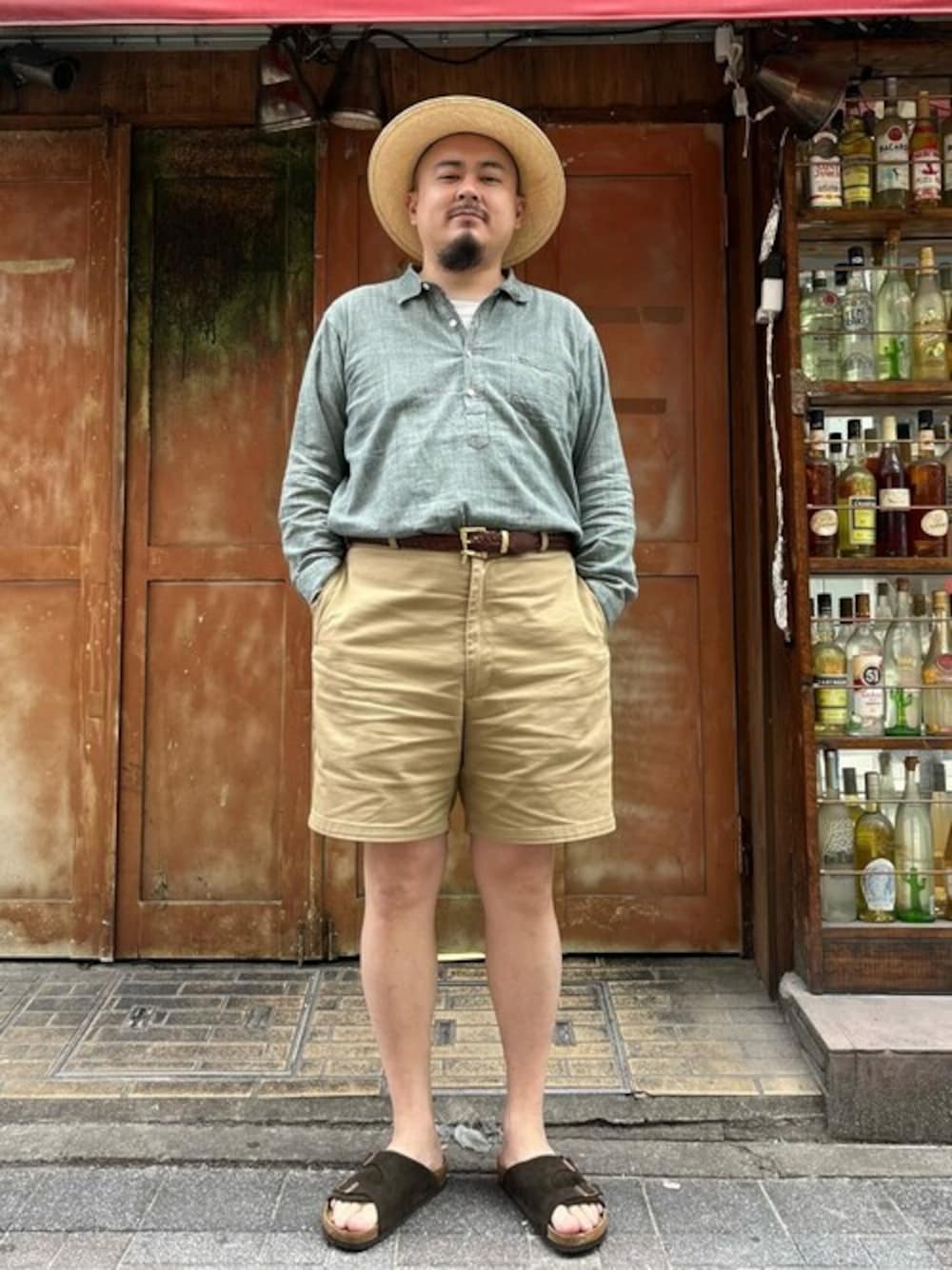 「デニム、ジーンズ、リーバイス、トラッド、ワーク、Levi's、夏コーデ、今日のコーデ」｜「Levi'sのリーバイス/Levi's LEVI'S(R) VINTAGE CLOTHING SUNSET CHAMBRAY Z7415 LVC BROADWAY INDIGO RINSE（シャツ/ブラウス、ブルー系）」を使った、リーバイス STAFF MENさん（メンズ・178cm）の夏コーディネートの1枚目の写真