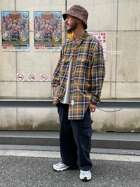 「Levi's（リーバイス）のアイテム（チノパンツ）」を使った、リーバイス STAFF MENさん（メンズ・169cm）の夏コーディネート