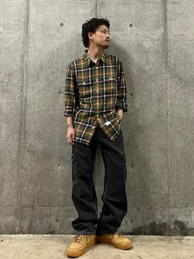 「Levi's（リーバイス）のアイテム（カーゴパンツ）」を使った、リーバイス STAFF MENさん（メンズ・170cm）の秋コーディネート