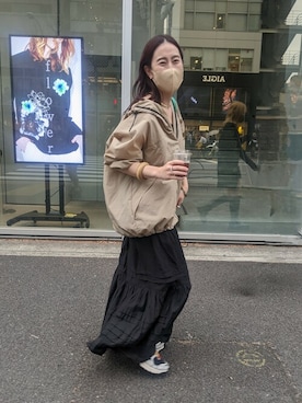 「ママファッション」｜「アイテム（ナイロンジャケット）」を使った、IRIEさん（レディース・162cm）の春コーディネート