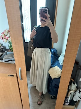 ラウンドテールプルオーバーを使った人気ファッション