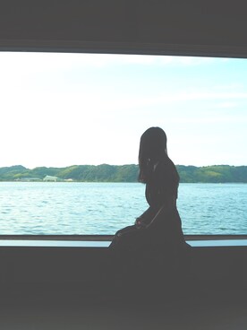 「SNIDEL（スナイデル）のプリントフロントボタンワンピース（ワンピース、ブラック系）」を使った、かなむさん（レディース・158cm）の夏コーディネート