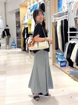 「ベーシック/シンプル」｜「アイテム（財布/小物）」を使った、おまゆさん（レディース・159cm）の夏コーディネート