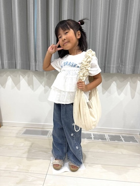 「アイテム（デニムパンツ）」を使った、おまゆさん（キッズ・108cm）の秋コーディネート