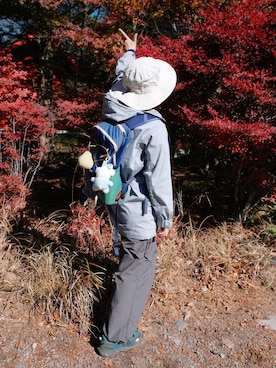 「アイテム（ステンカラーコート）」を使った、みかさん（レディース・165cm）の秋コーディネート