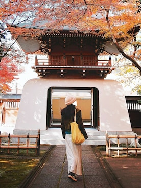 「アイテム（キャップ）」を使った、みかさん（レディース・165cm）の秋コーディネート