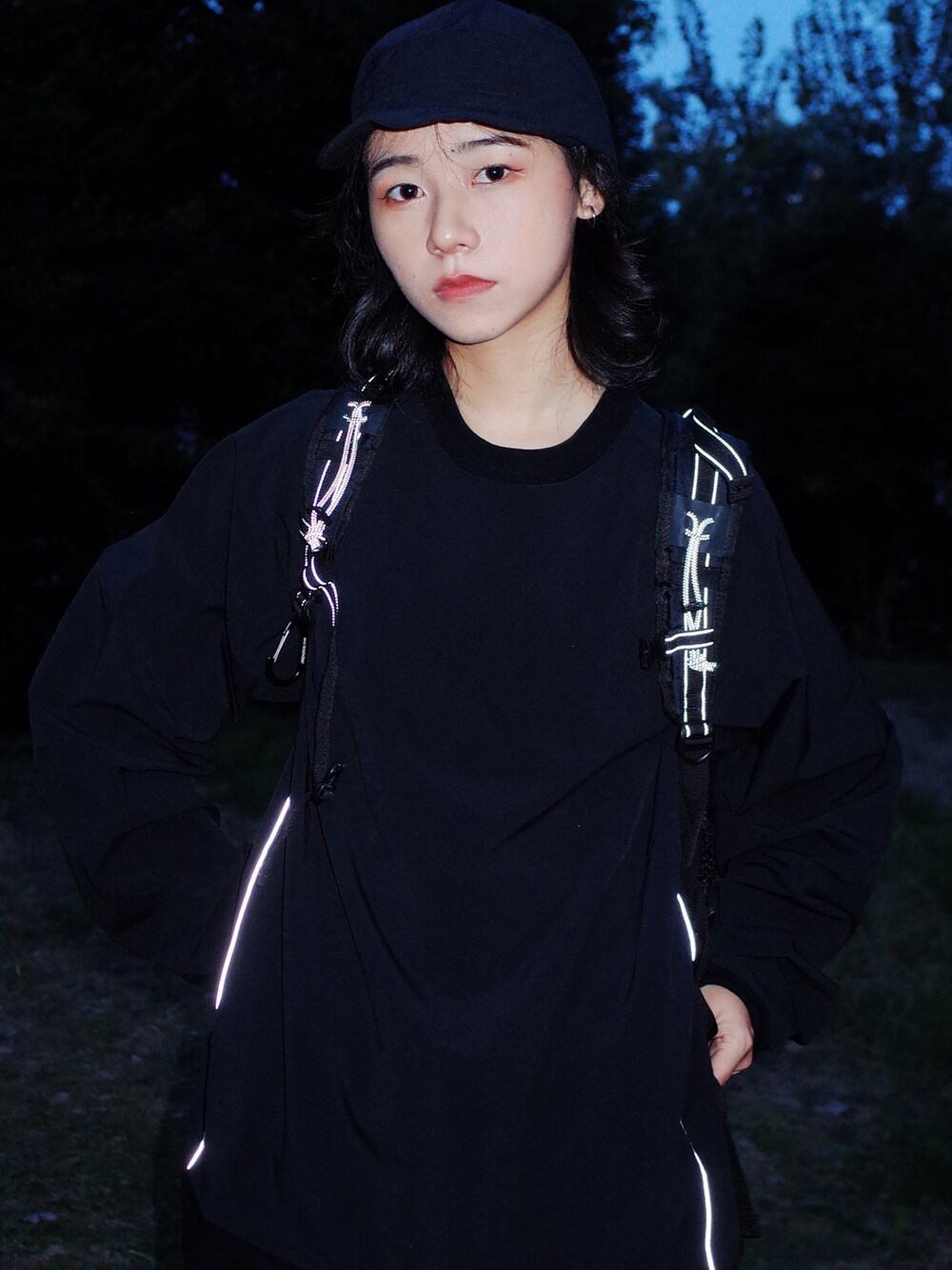 「meanswhileのアイテム（パーカー、ブラック系）」を使った、chazzさん（レディース・158cm）の秋コーディネートの1枚目の写真