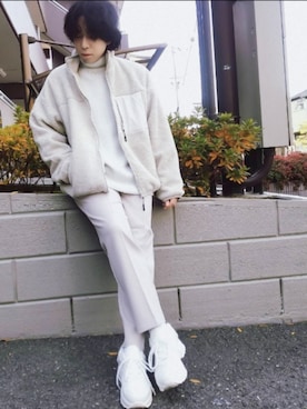 「オールホワイト」｜「アイテム（ブルゾン）」を使った、湧さん（メンズ・166cm）の冬コーディネート