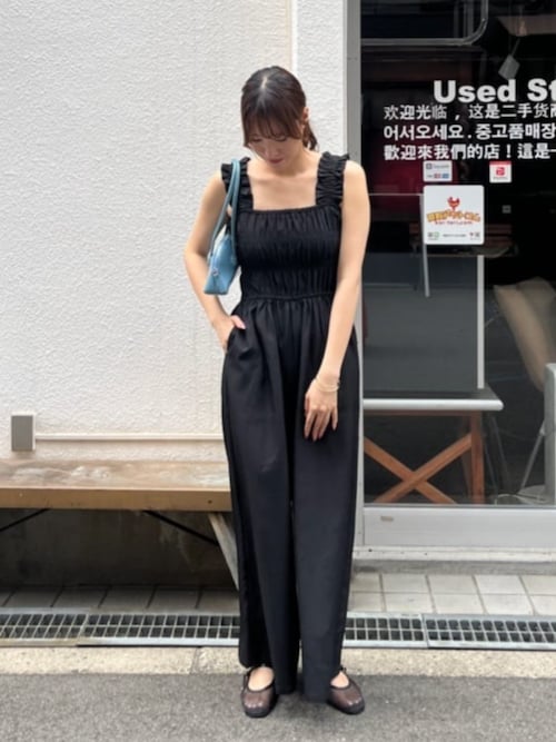 楽ちんきれいショルダーフリルシャーリングオールインワン