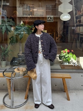 「アイテム（デニムパンツ、ホワイト系）」を使った、titivateさん（レディース・157cm）の秋コーディネート