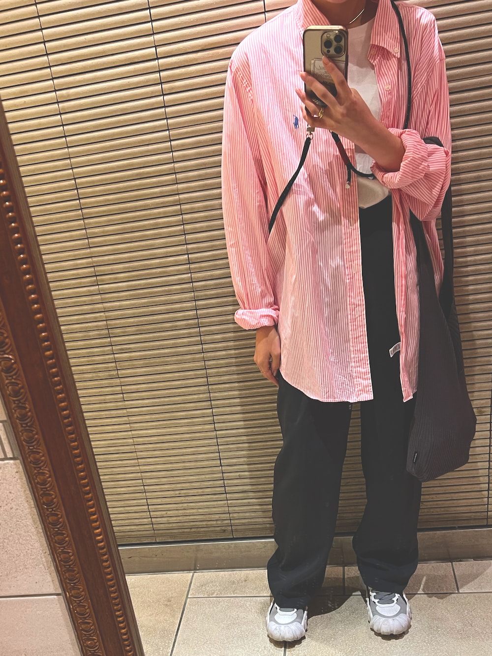 POLO RALPH LAURENのアイテム（ピンク系）を使った「ストライプシャツ