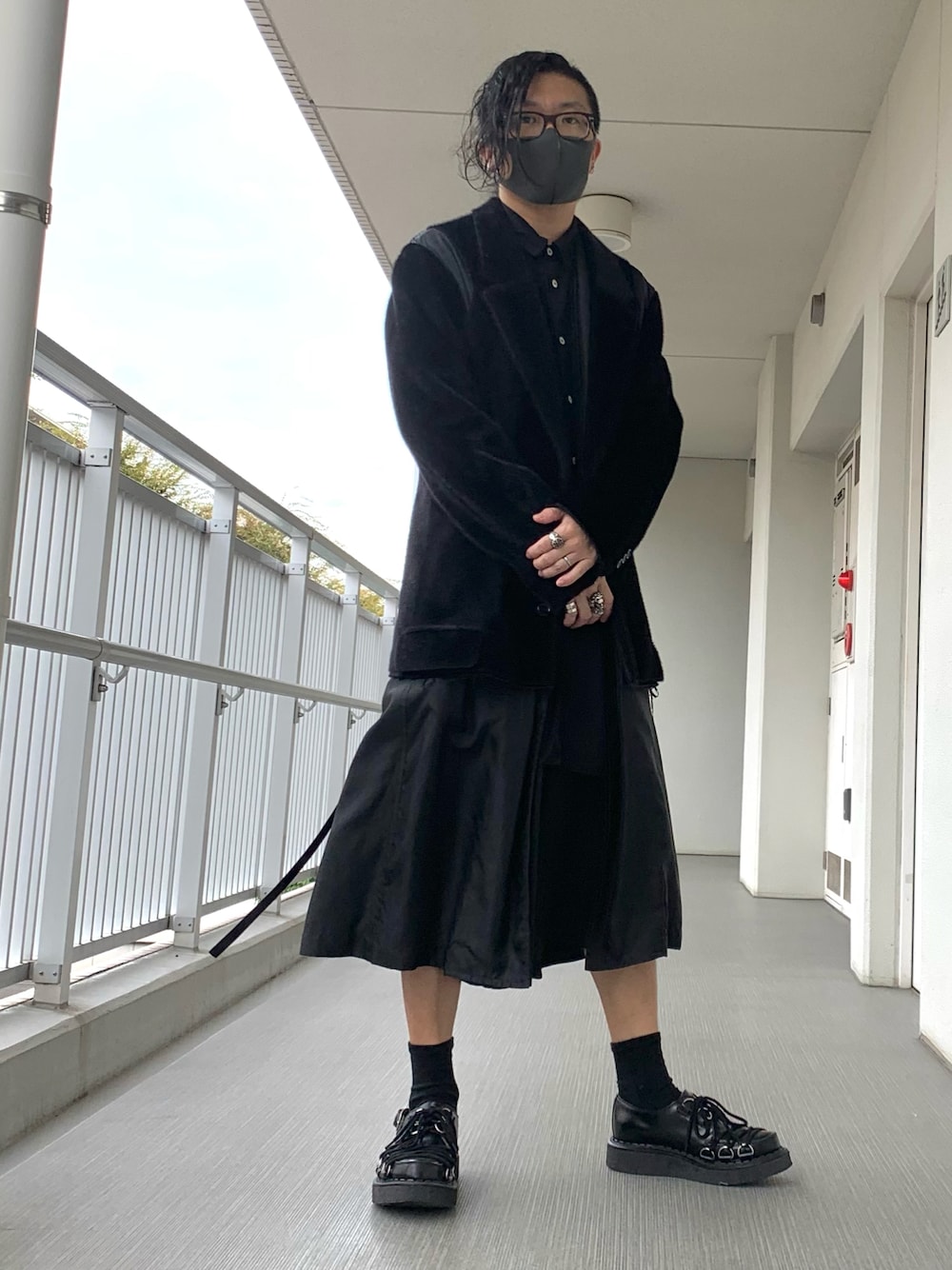 ありんCOMME des GARÇONS HOMME PLUSローファー 1662991725_1000.jpg