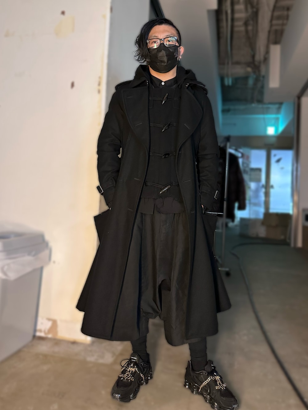 やまん｜COMME des GARCONS HOMME PLUSのトレンチコートを使った