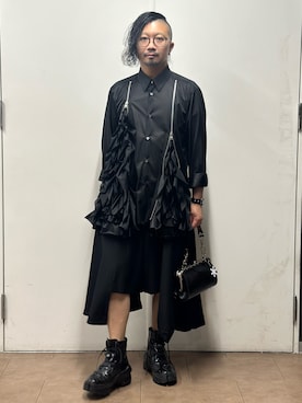 「COMME des GARCONS HOMME PLUS(コムデギャルソンオムプリュス)のアイテム(トップス、ブラック系)」を使った、やまんさん(メンズ・167cm)の春コーディネート