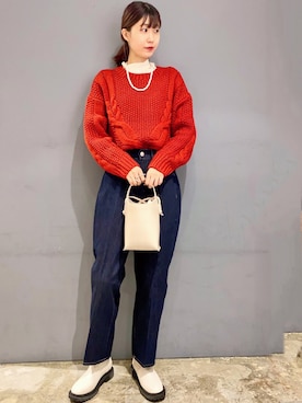 「赤ニット」｜🍦みうみ🍦さん（レディース・165cm）の冬コーディネート