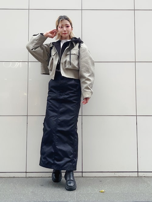 EMBOSS SHORT ARMY LIKE JACKETを使った人気ファッション