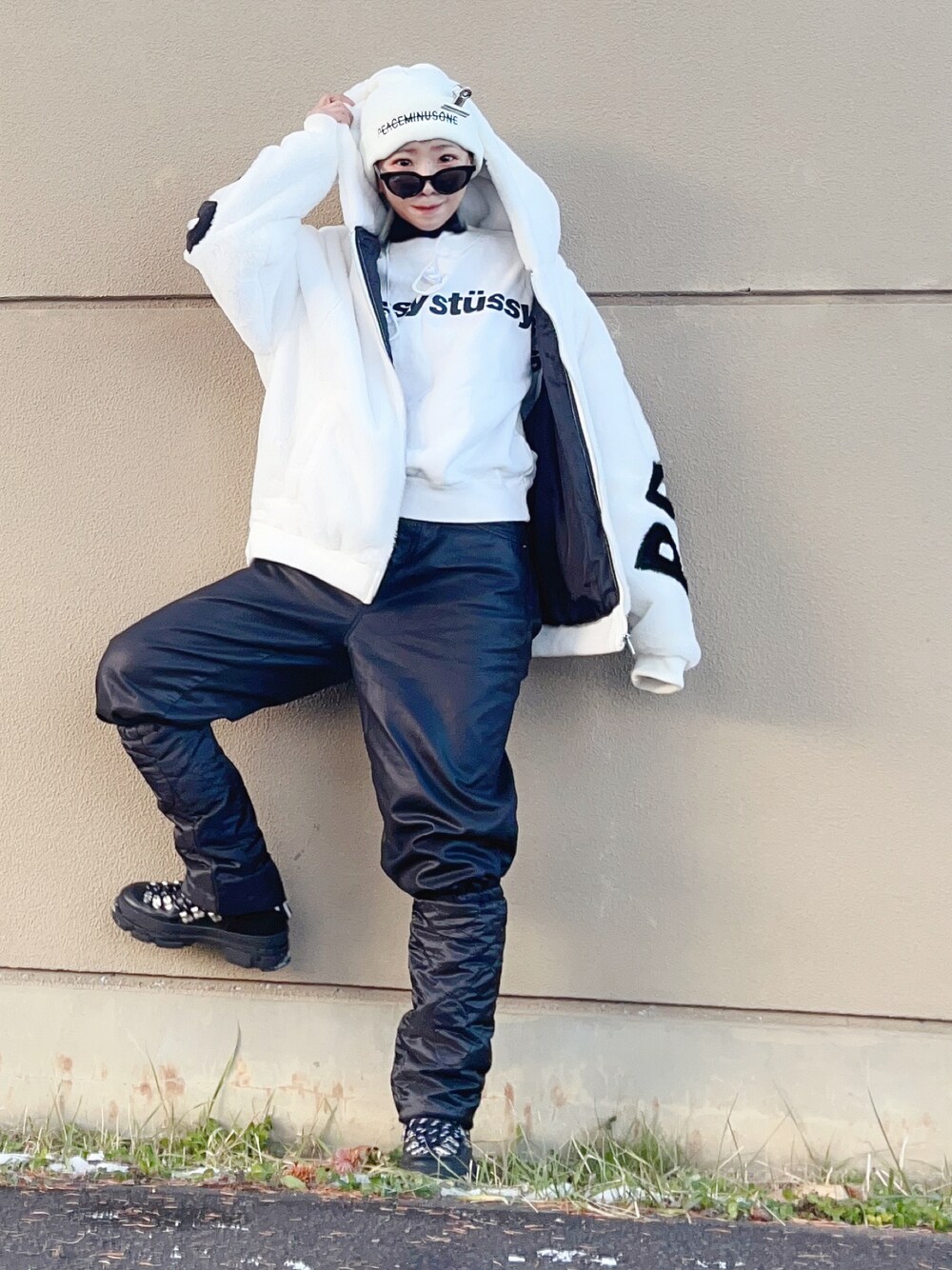 PEACEMINUSONEのニットキャップ/ビーニーを使った人気ファッション