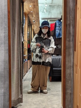 「ISAMU KATAYAMA BACKLASH（イサムカタヤマバックラッシュ）のアイテム（トップス）」を使った、みねさん（メンズ・161cm）の春コーディネート