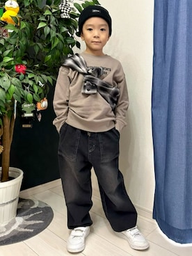 「アイテム（デニムパンツ）」を使った、Rightonさん（キッズ・120cm）の秋コーディネート