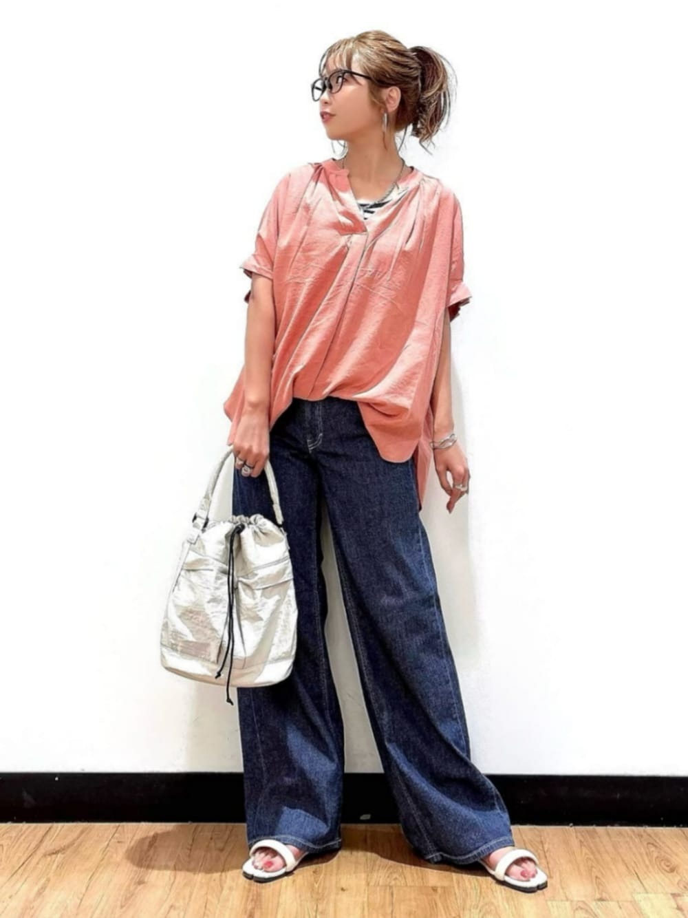 「SOMETHINGの【SOMETHING】サマーセミワイド（デニムパンツ、ブルー系）」を使った、Rightonさん（骨格ウェーブ・レディース・157cm）の夏コーディネートの1枚目の写真