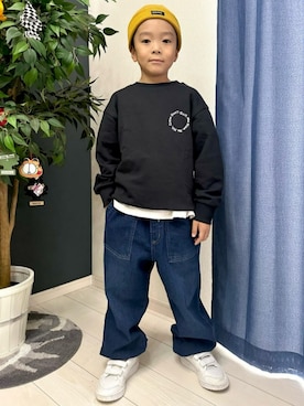 「アイテム（デニムパンツ）」を使った、Rightonさん（キッズ・120cm）の秋コーディネート