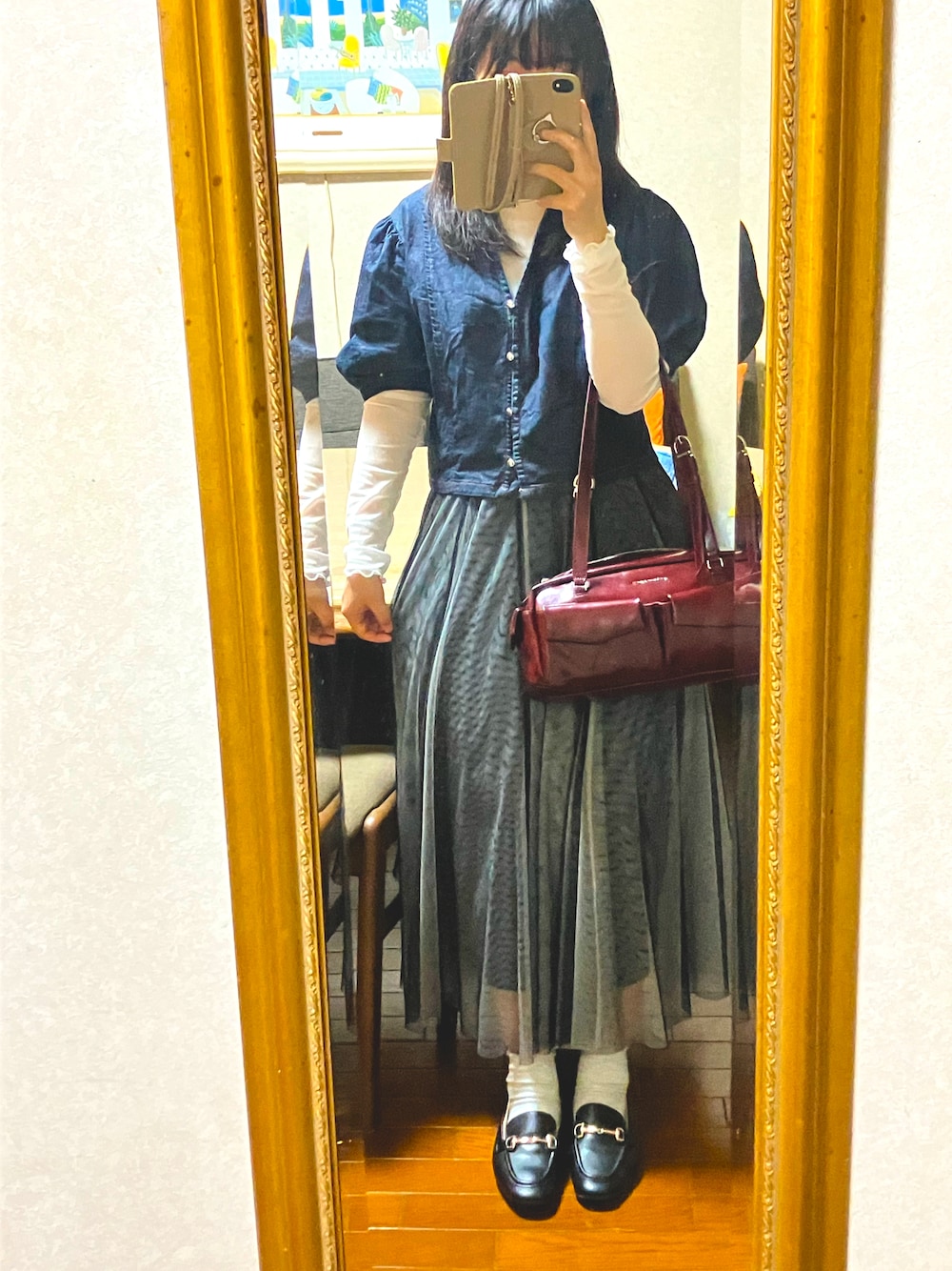 CHARLES & KEITHのボストンバッグを使った人気ファッション